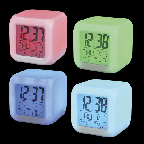 3'' COLOR CHANGING LED CLOCK - 4 BATTERIES AAA REQUIRED